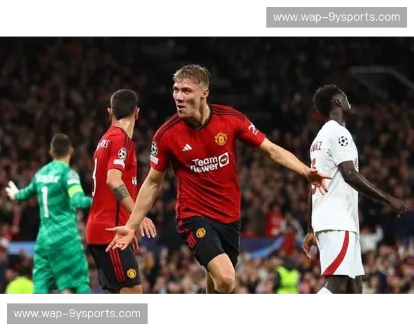 硝烟再起！曼联vs曼城经典对决回放，不容错过的足球盛宴！